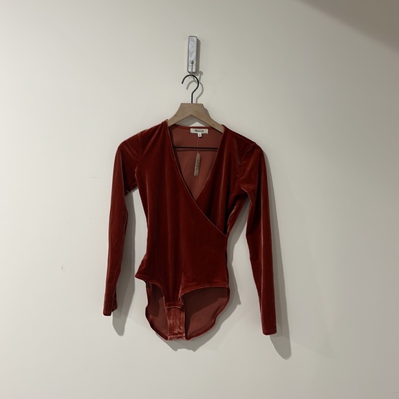 Madewell Women’s Velvet Wrap Long Sleeve Bodysuit XS - Picture 3 of 4